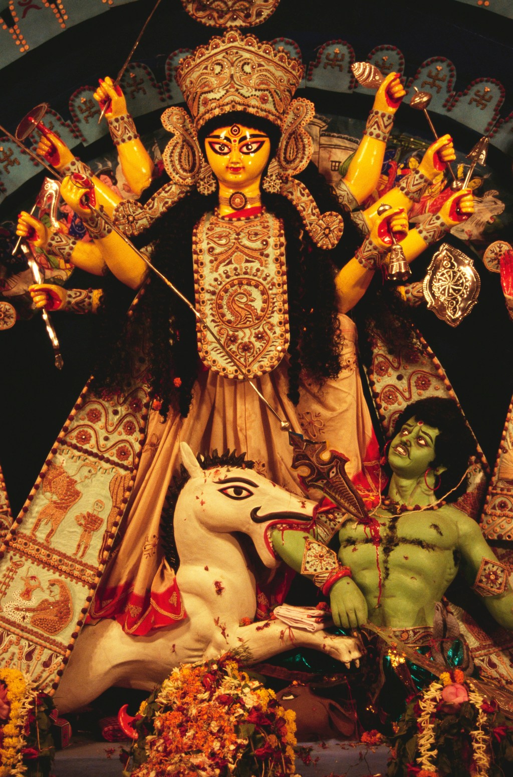 Durga : Déesse de la guerre, déesse de la&nbsp;paix